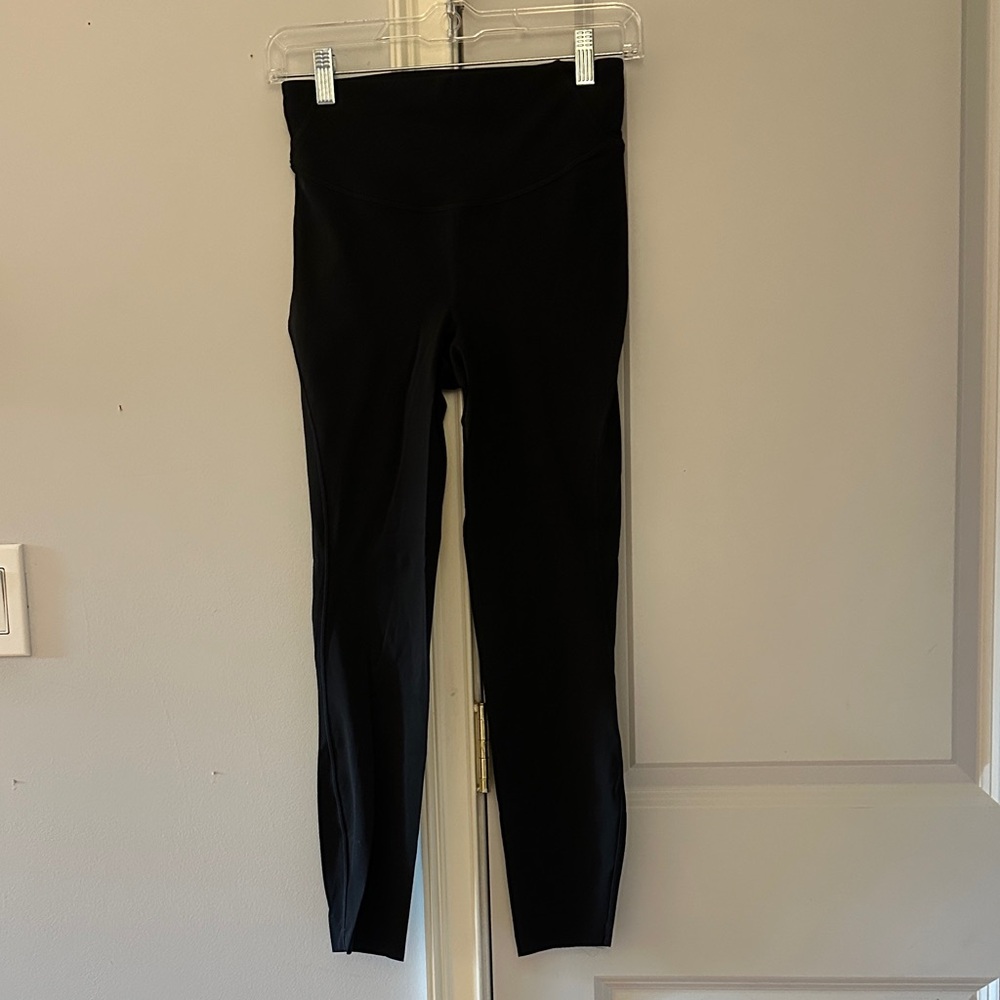 lululemon athletica Black Leggings Base Pace High Rise Tight, Size 6, 25”